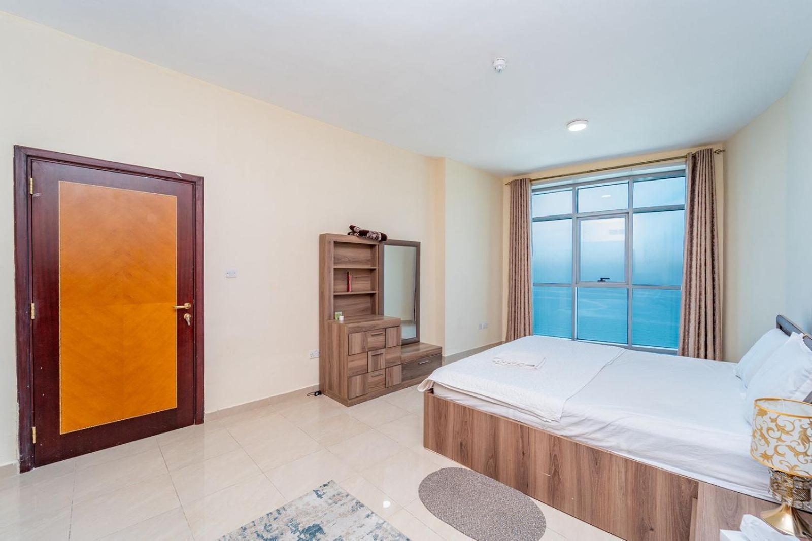 Ocean View Luxury Suites Ajman Luaran gambar