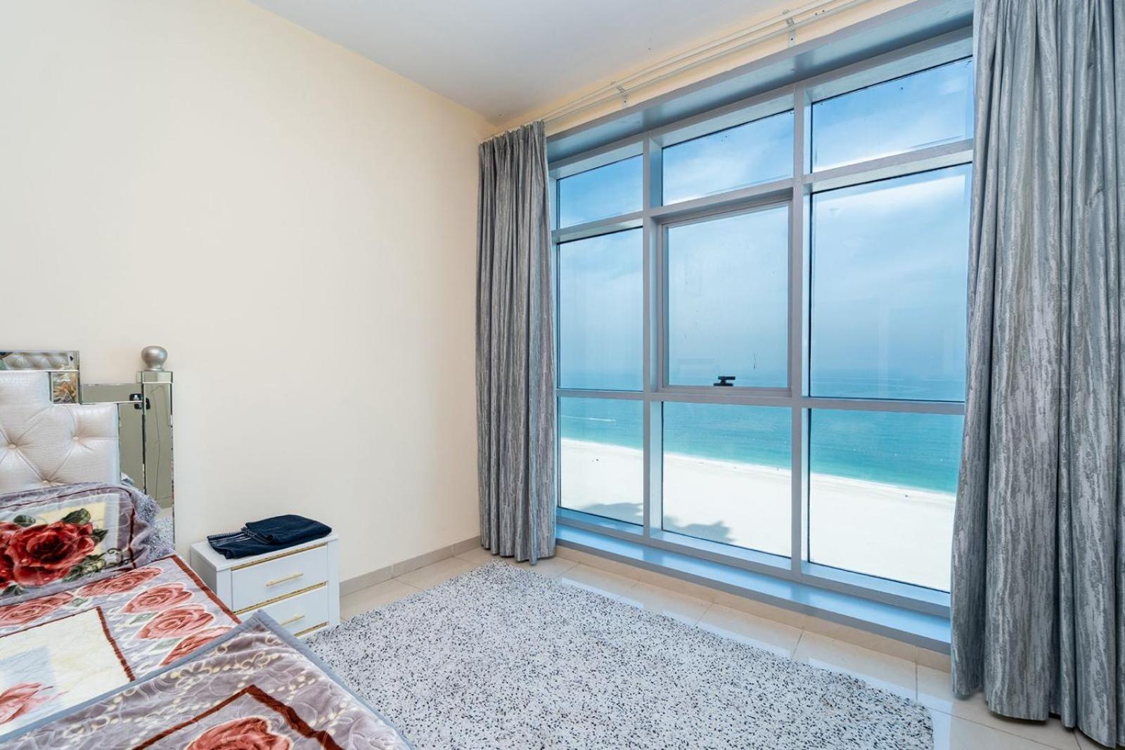 Ocean View Luxury Suites Ajman Luaran gambar