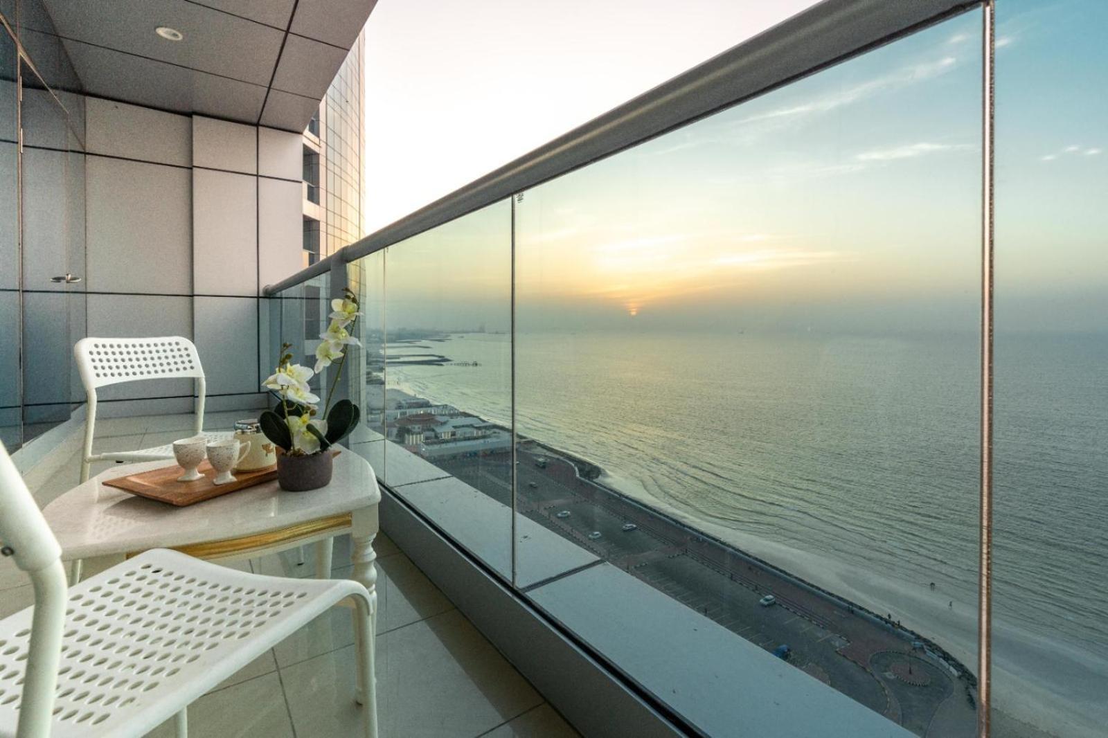 Ocean View Luxury Suites Ajman Luaran gambar