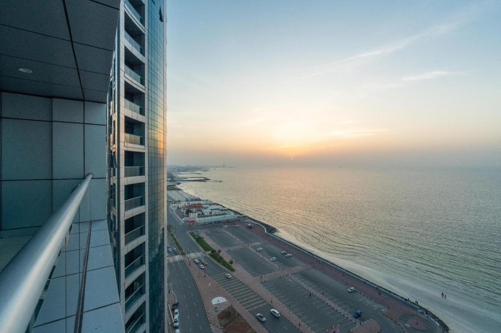 Ocean View Luxury Suites Ajman Luaran gambar
